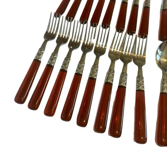 Pier One 39 Piece Stainless Flatware Red Acrylic Handles Mod Floral Embossed - Picture 11 of 14